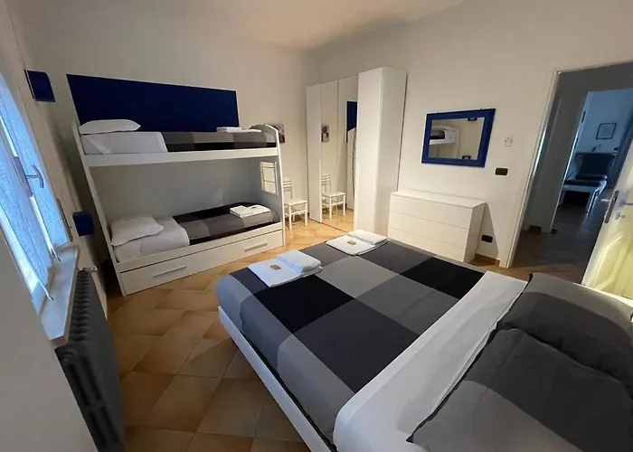 Villa Lori Apartments Garden And Beach